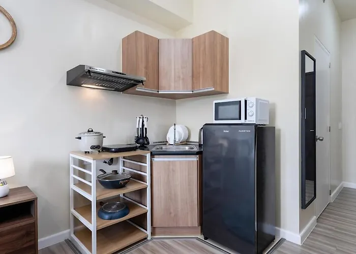 Furnished In It Park With Wifi, Netflix And Pool Access * セブ市