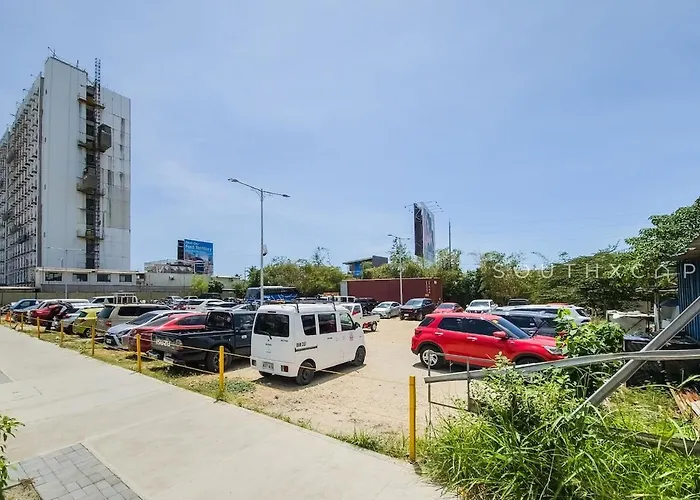 Furnished In It Park With Wifi, Netflix And Pool Access *